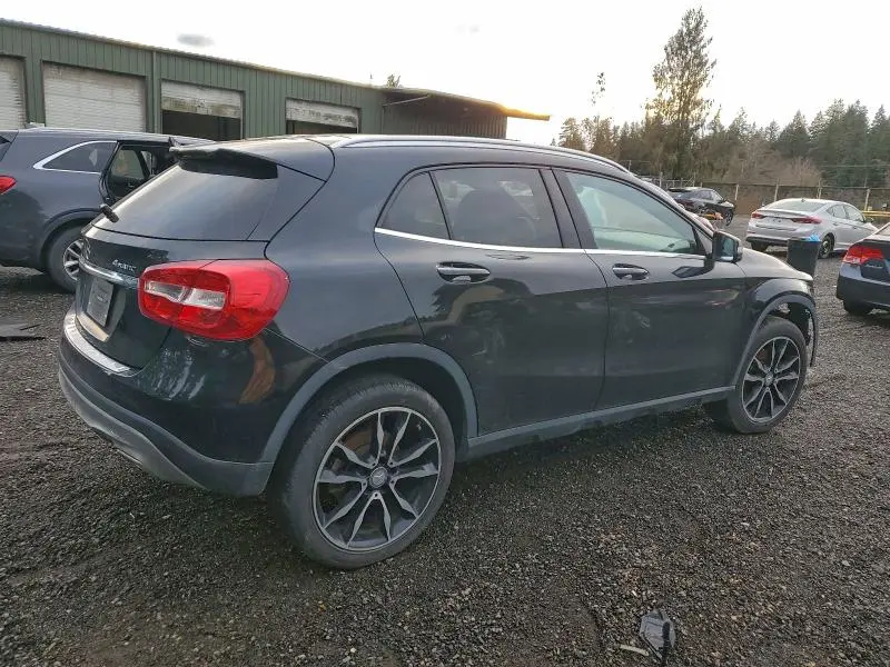 2017 MERCEDES-BENZ GLA 250 4MATIC  
