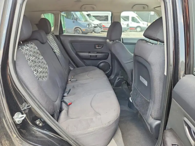 2011 KIA SOUL +  
