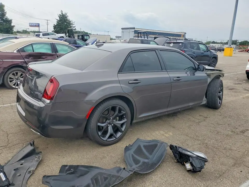 2023 CHRYSLER 300 TOURING L  