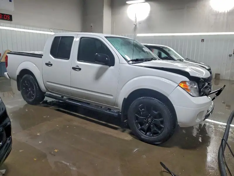 2020 NISSAN FRONTIER S  