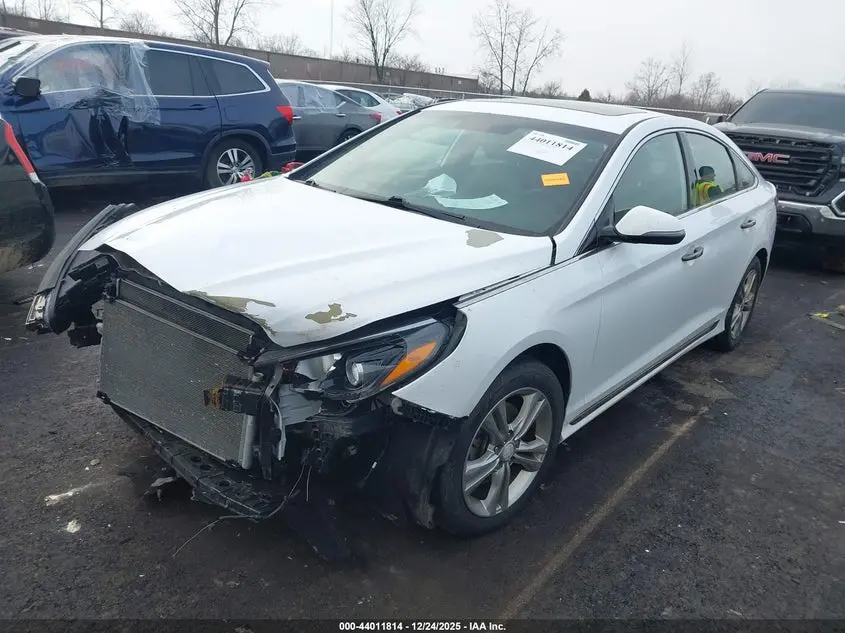 2019 HYUNDAI SONATA SPORT