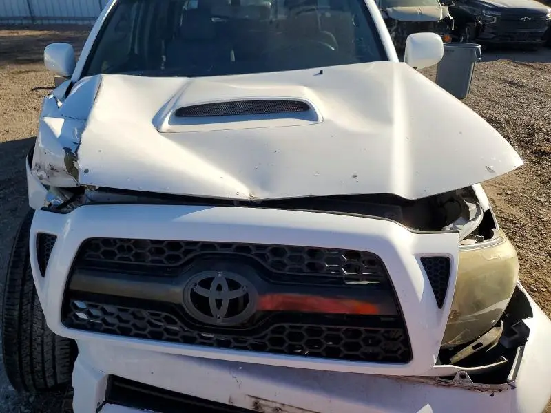 2011 TOYOTA TACOMA PRERUNNER V6  