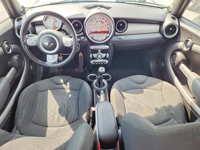 2010 MINI COOPER S  