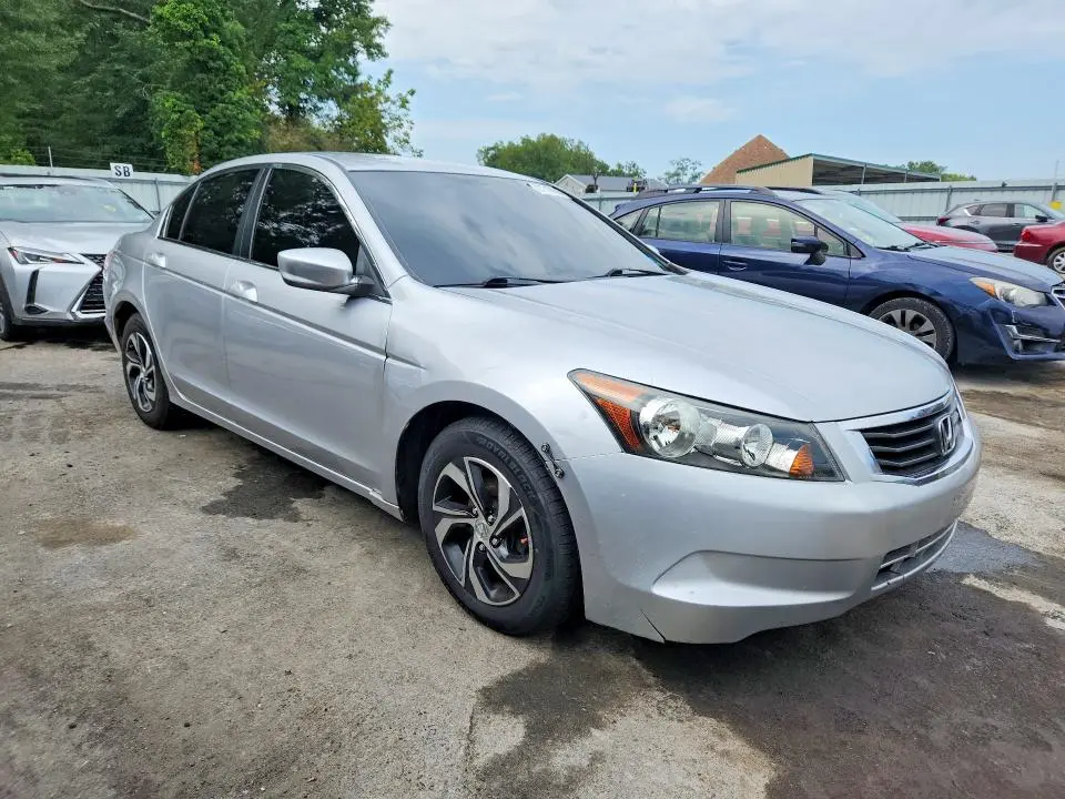 2010 HONDA ACCORD LX  