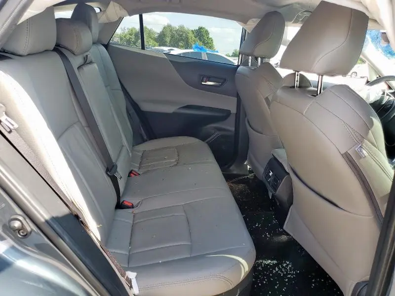 2021 TOYOTA VENZA LE  