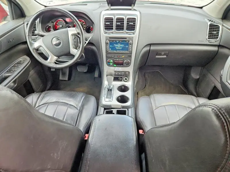 2011 GMC ACADIA SLT-2  
