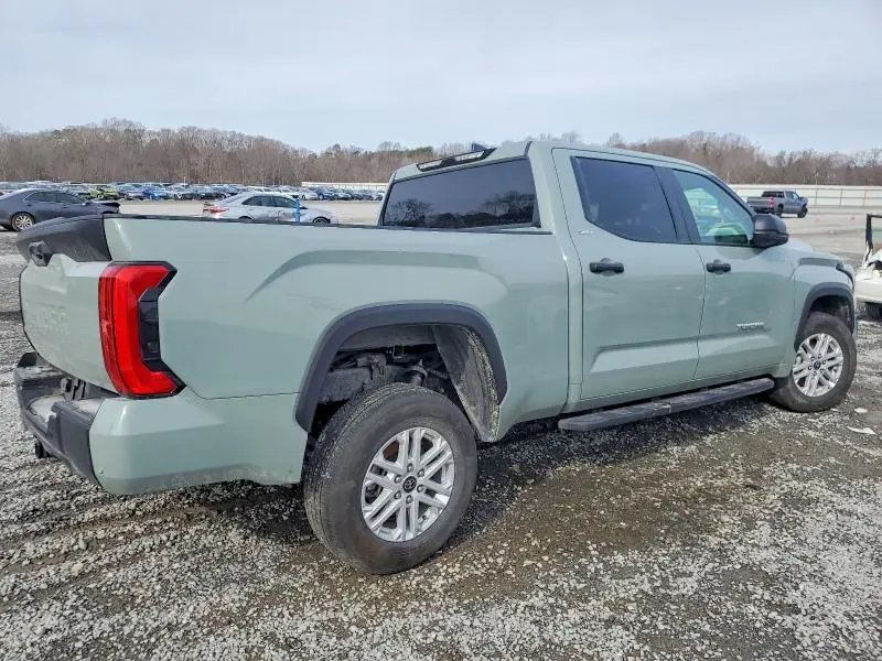 2024 TOYOTA TUNDRA CREWMAX SR5  