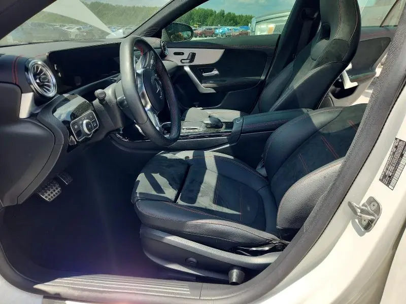 2023 MERCEDES-BENZ CLA 250  