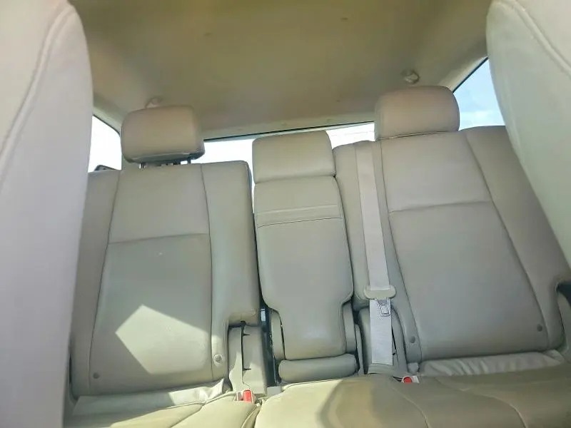 2011 TOYOTA 4RUNNER SR5  