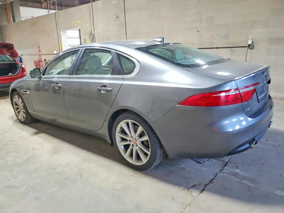 2016 JAGUAR XF PRESTIGE  