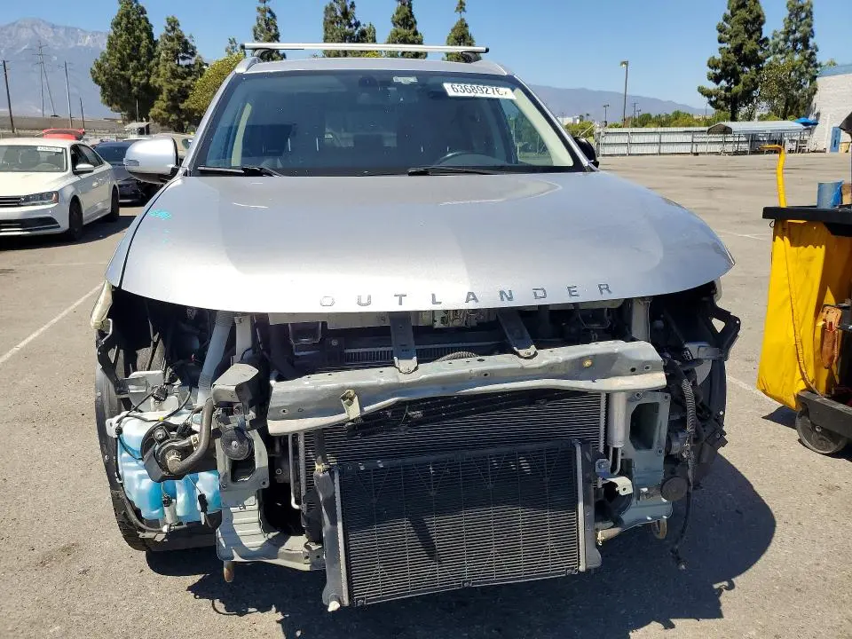 2018 MITSUBISHI OUTLANDER SE  