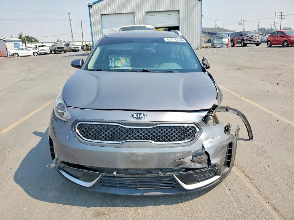 2017 KIA NIRO LX  