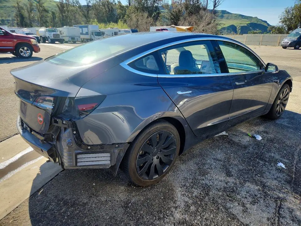 2018 TESLA MODEL 3   