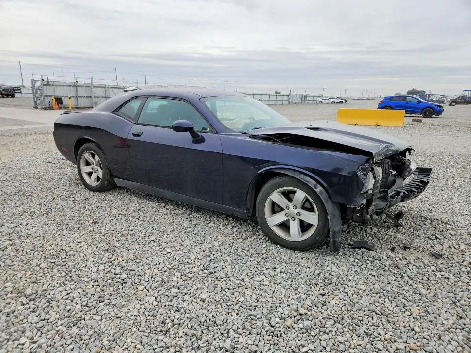 2012 DODGE CHALLENGER SXT  