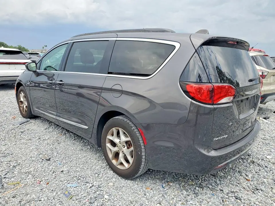 2017 CHRYSLER PACIFICA TOURING L  