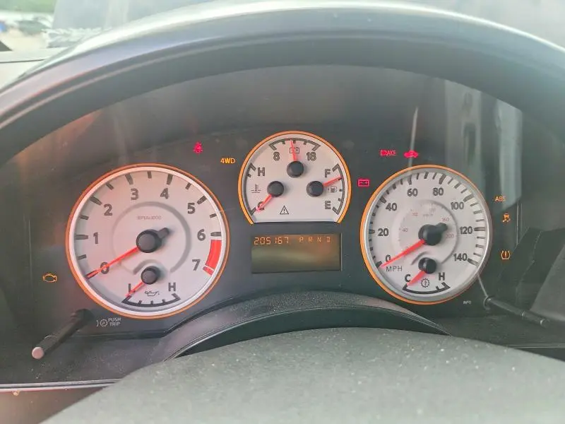2012 NISSAN TITAN SV  