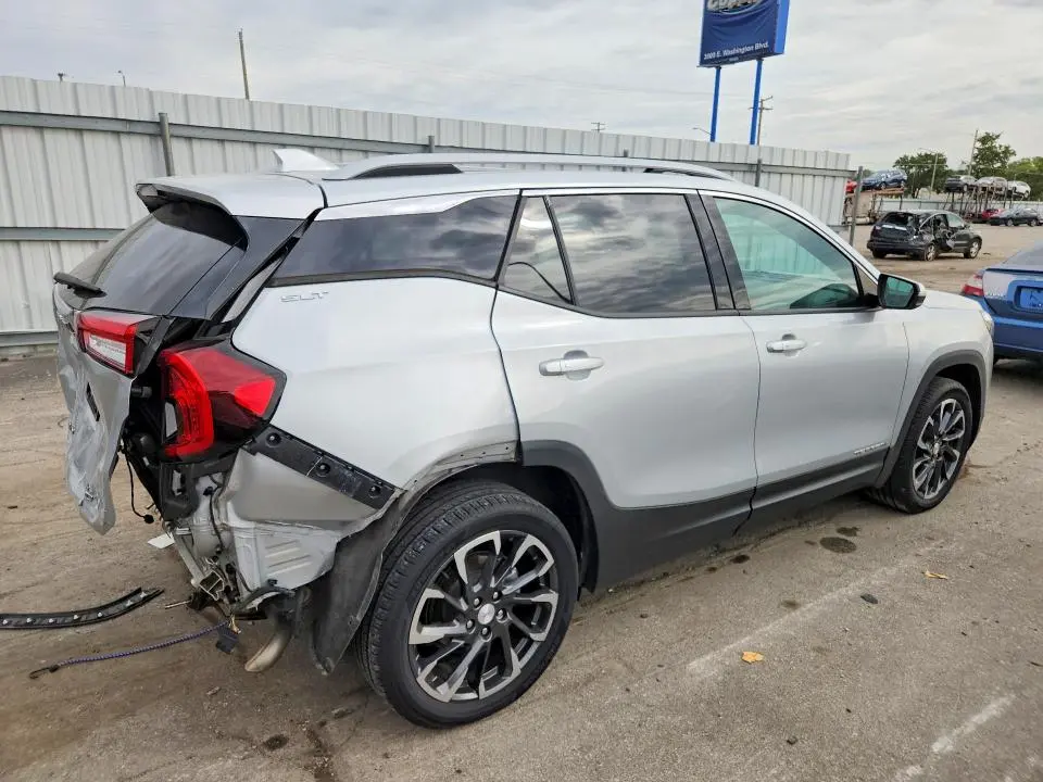2022 GMC TERRAIN SLT  