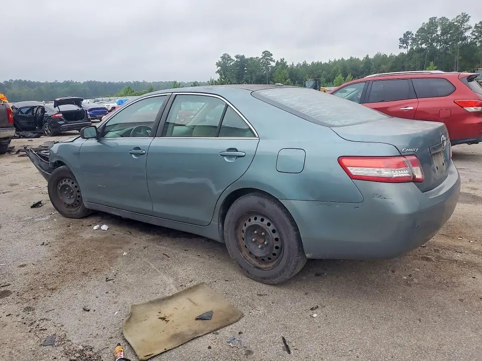 2010 TOYOTA CAMRY LE  