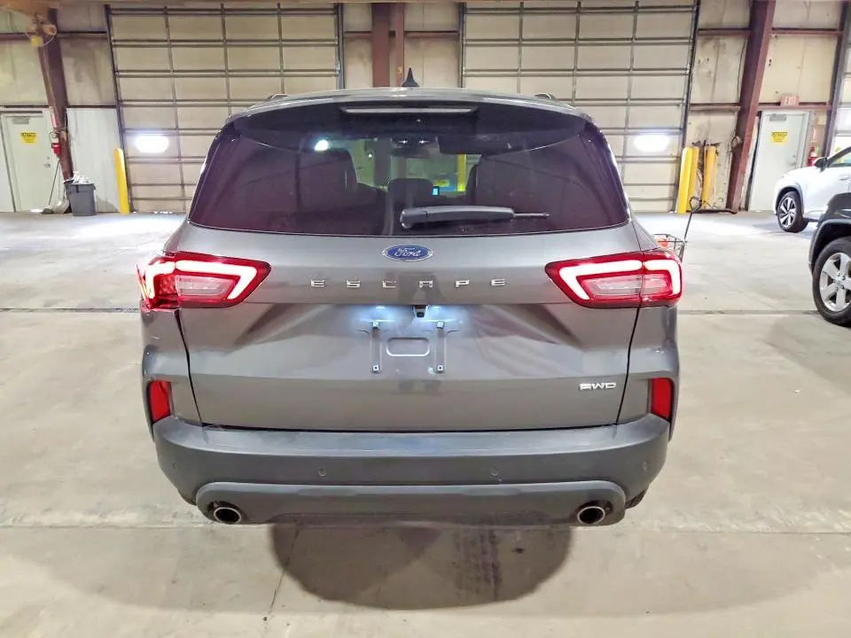 2025 FORD ESCAPE ST LINE  