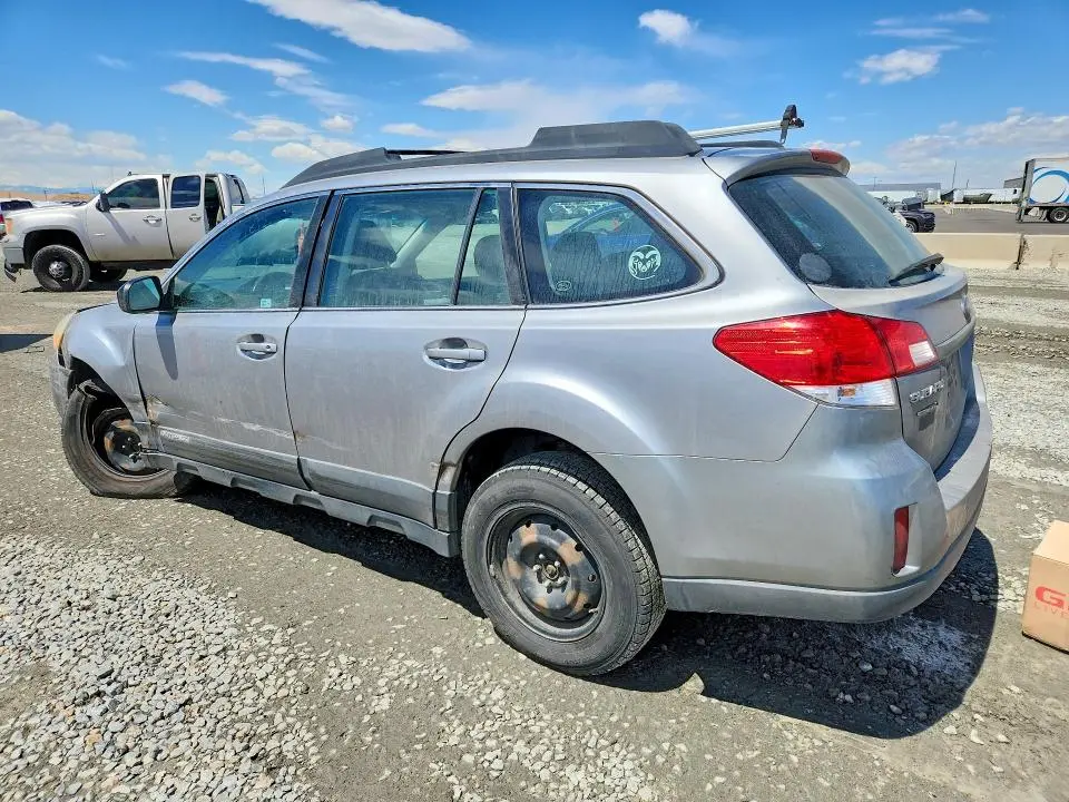 2011 SUBARU OUTBACK   