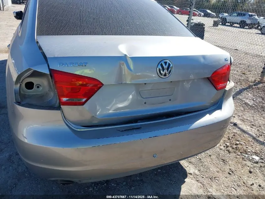 2013 VOLKSWAGEN PASSAT 2.5L SE