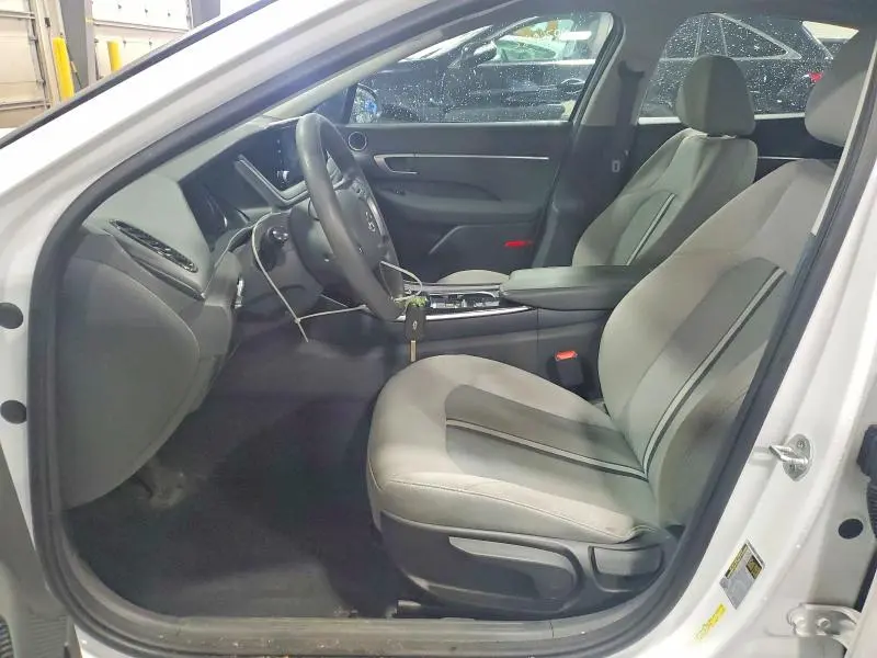 2020 HYUNDAI SONATA SE  