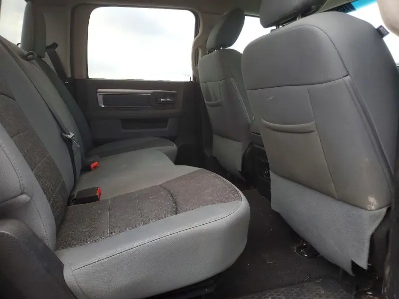 2014 RAM 1500 SLT  