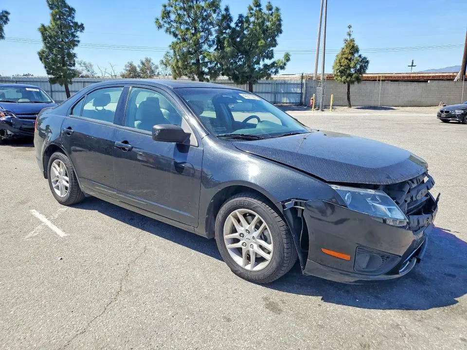 2011 FORD FUSION S  