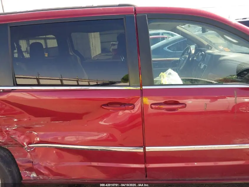2014 CHRYSLER TOWN & COUNTRY TOURING