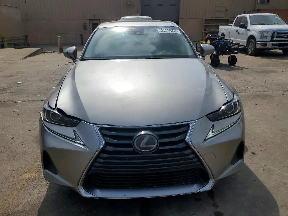 2019 LEXUS IS 300  
