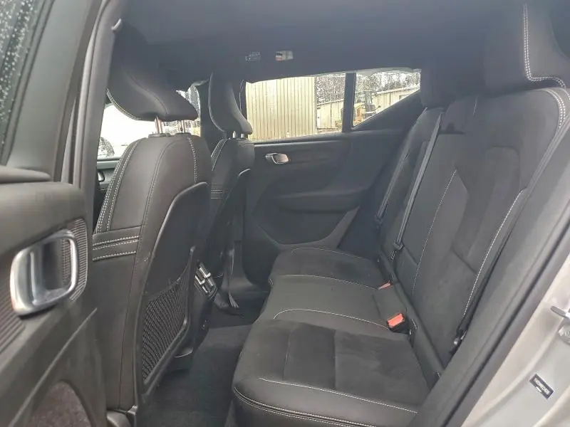 2024 VOLVO XC40 RECHARGE ULTIMATE  