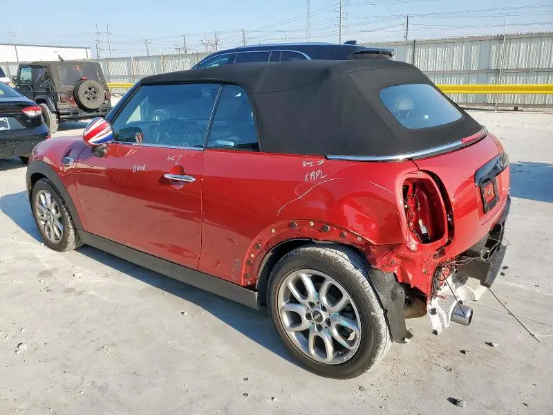 2018 MINI COOPER   