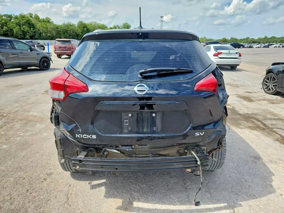 2018 NISSAN KICKS S  