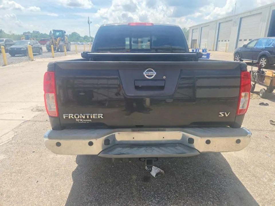 2014 NISSAN FRONTIER S  