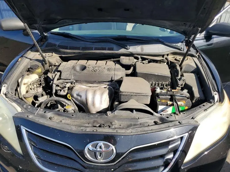 2011 TOYOTA CAMRY LE  