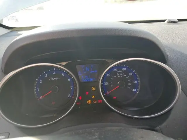 2010 HYUNDAI TUCSON GLS  