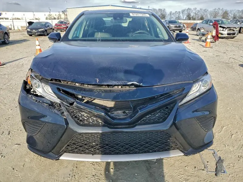 2020 TOYOTA CAMRY XSE  