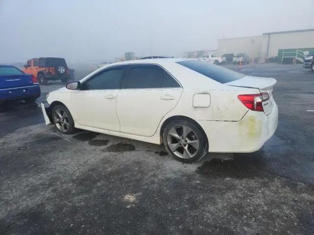 2014 TOYOTA CAMRY SE  