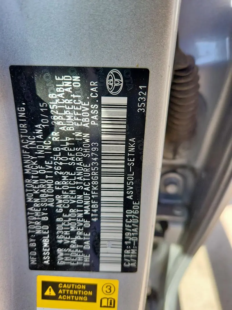 2016 TOYOTA CAMRY LE  