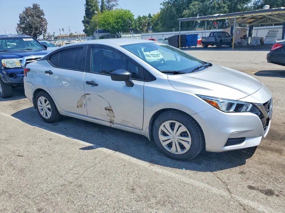2021 NISSAN VERSA S  