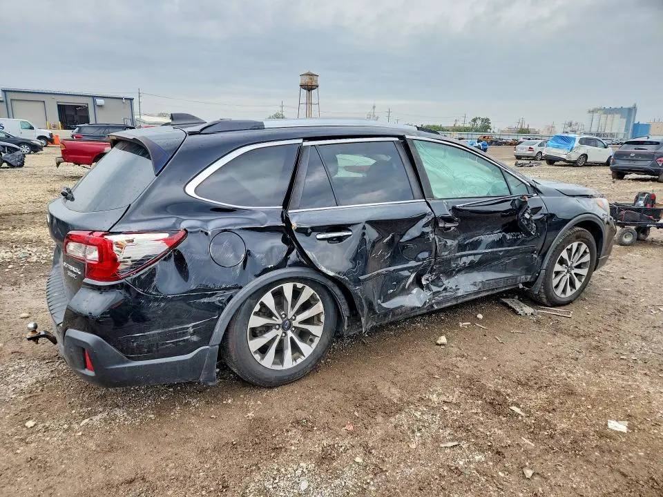 2018 SUBARU OUTBACK TOURING  