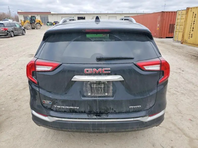 2024 GMC TERRAIN SLT  
