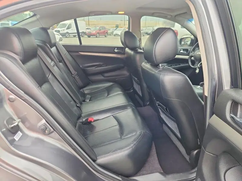 2012 INFINITI G37 BASE  