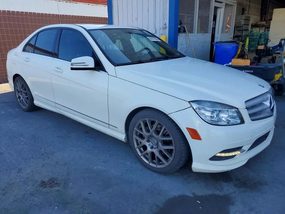2011 MERCEDES-BENZ C 300 4MATIC  