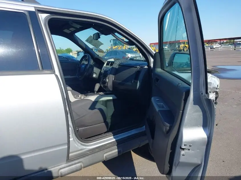 2010 FORD ESCAPE XLT