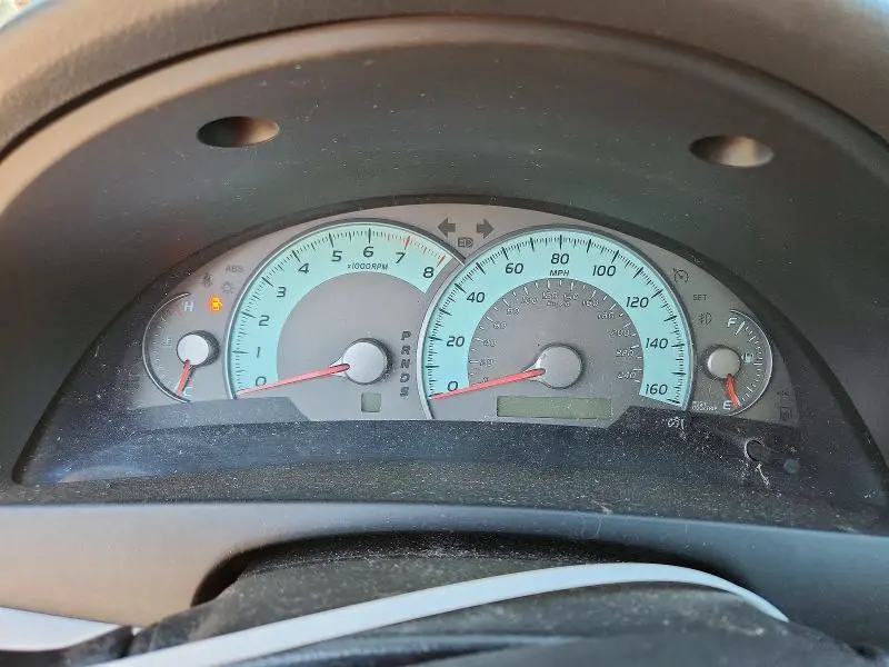 2011 TOYOTA CAMRY SE V6  