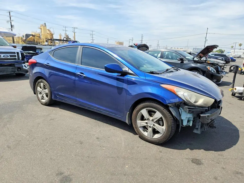 2013 HYUNDAI ELANTRA GLS  