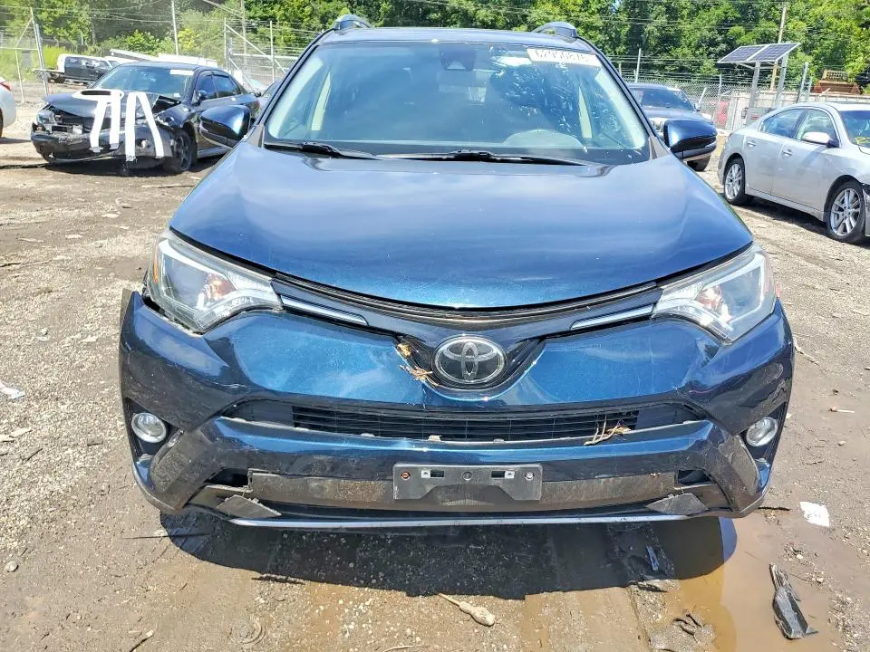 2018 TOYOTA RAV4 XLE  