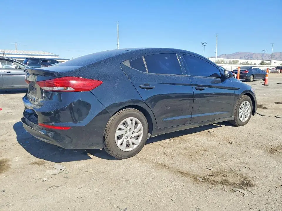 2018 HYUNDAI ELANTRA SE  