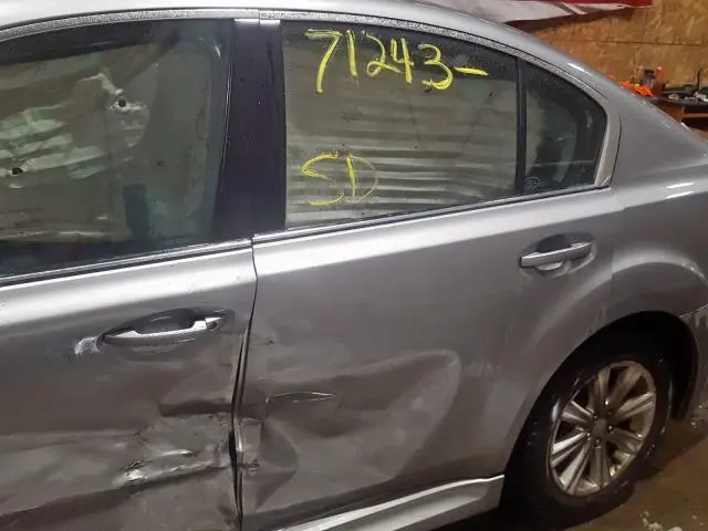2011 SUBARU LEGACY 2.5I PREMIUM